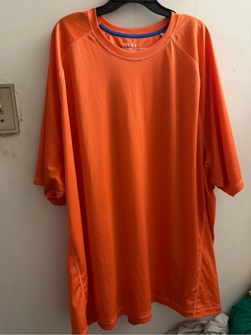 Tommy Bahama Relax Men’s Bright Orange Short Sleeve UV Technology UPF 30 Tee